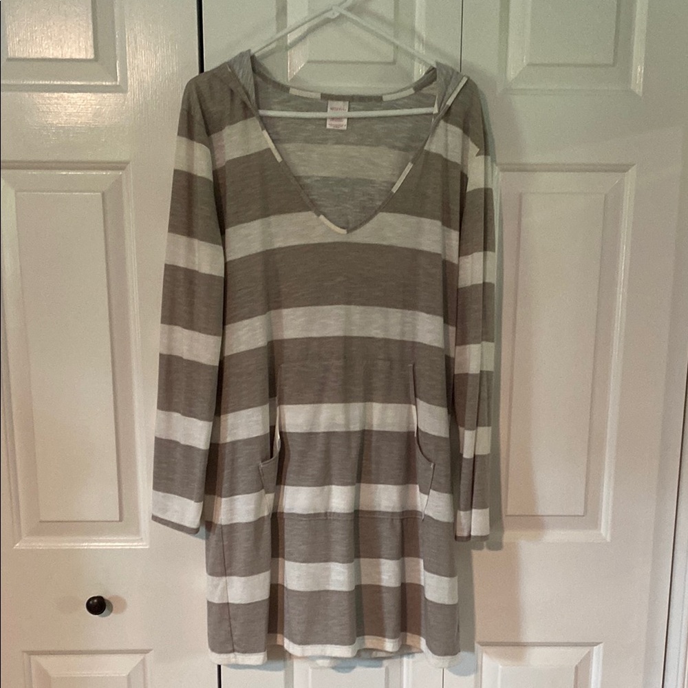 Merona Gray Long Sleeve hooded coverup